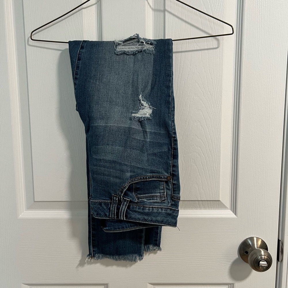 1822 Distressed Stretch Jeans